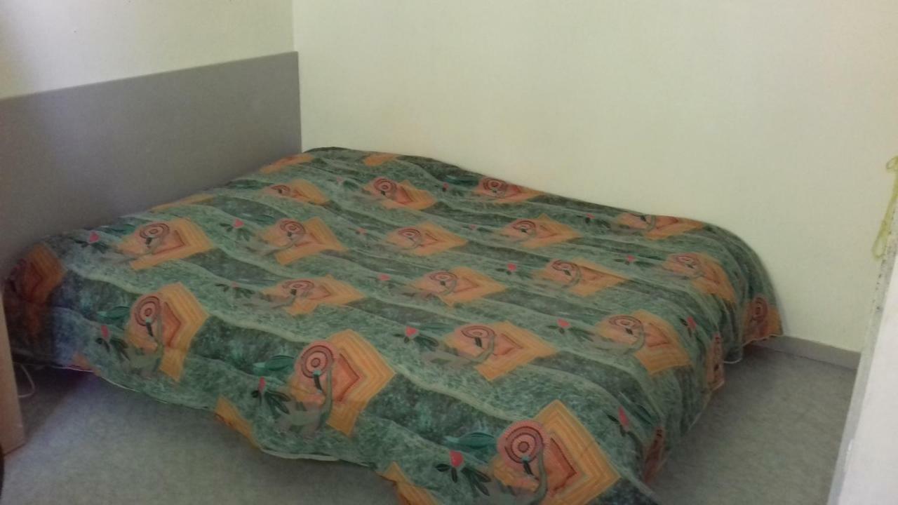 Chambre D'Hote Le Pin لاتور-دو-بين المظهر الخارجي الصورة
